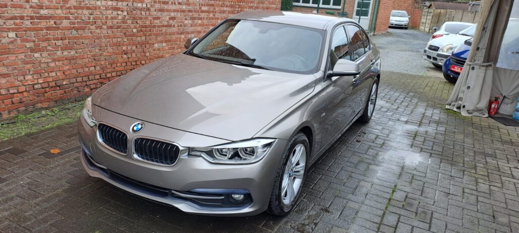 BMW 318i Sport edition 1500icc