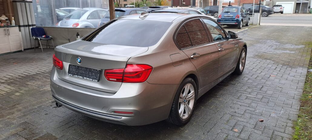 BMW 318i Sport edition 1500icc